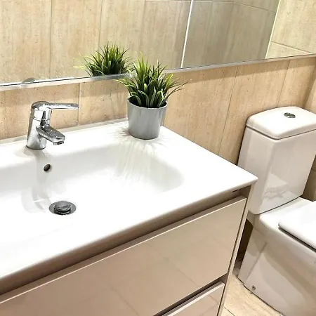 Alt Living Aparthotel *
